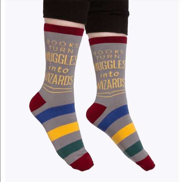 “Books Turn Muggles Into Wizards” Socks - Picture 2 of 2